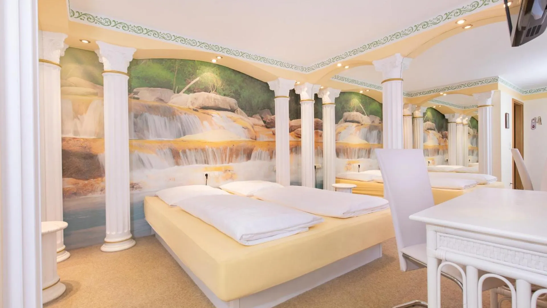 אלטיטינג Neu 1001 Nacht Superzimmer Mit Wasserbett